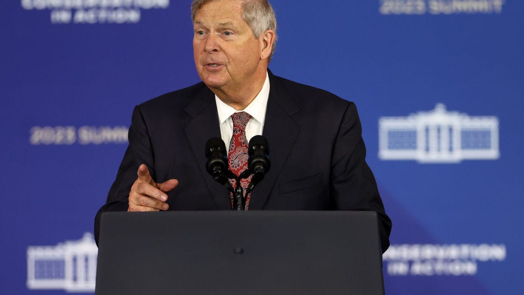 Ag Secretary Vilsack attends the Minnesota State Fair and announces federal funding for Minnesota farmers