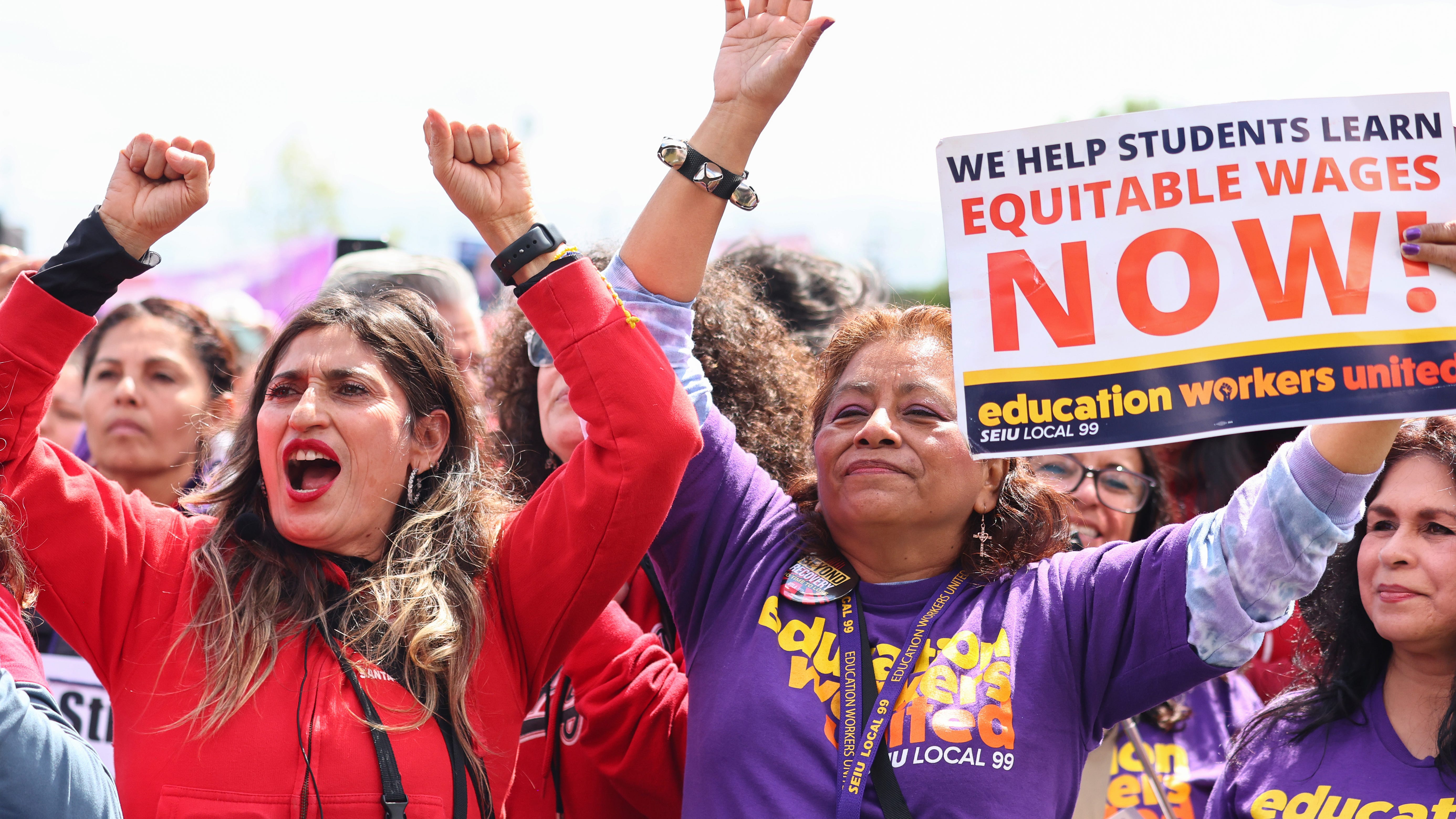 LAUSD service workers to vote next week on proposed labor deal