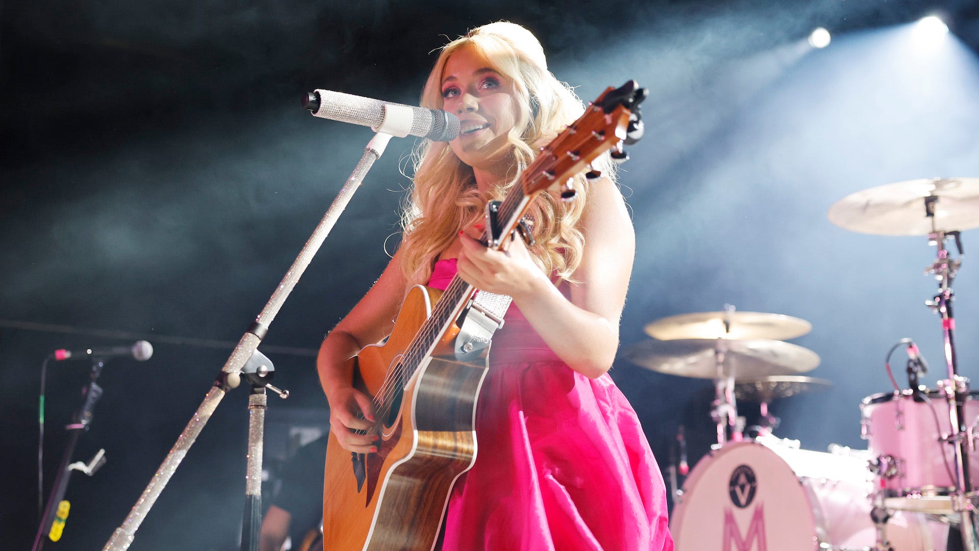 Megan Moroney hopes for ‘no skips’ from fans listening to her debut album, ‘Lucky’