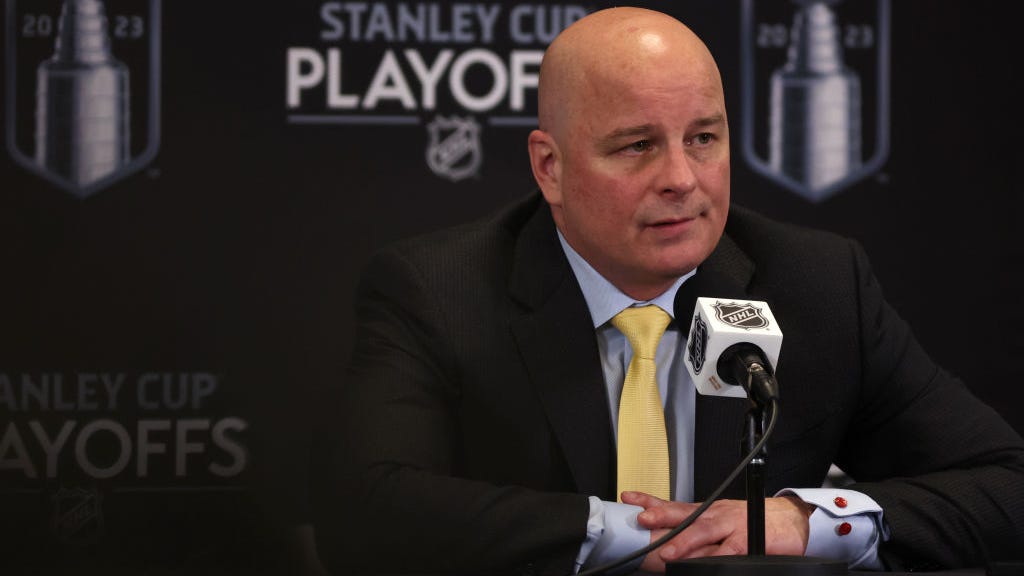 Dissecting how Bruins went from historic greatness to historic collapse