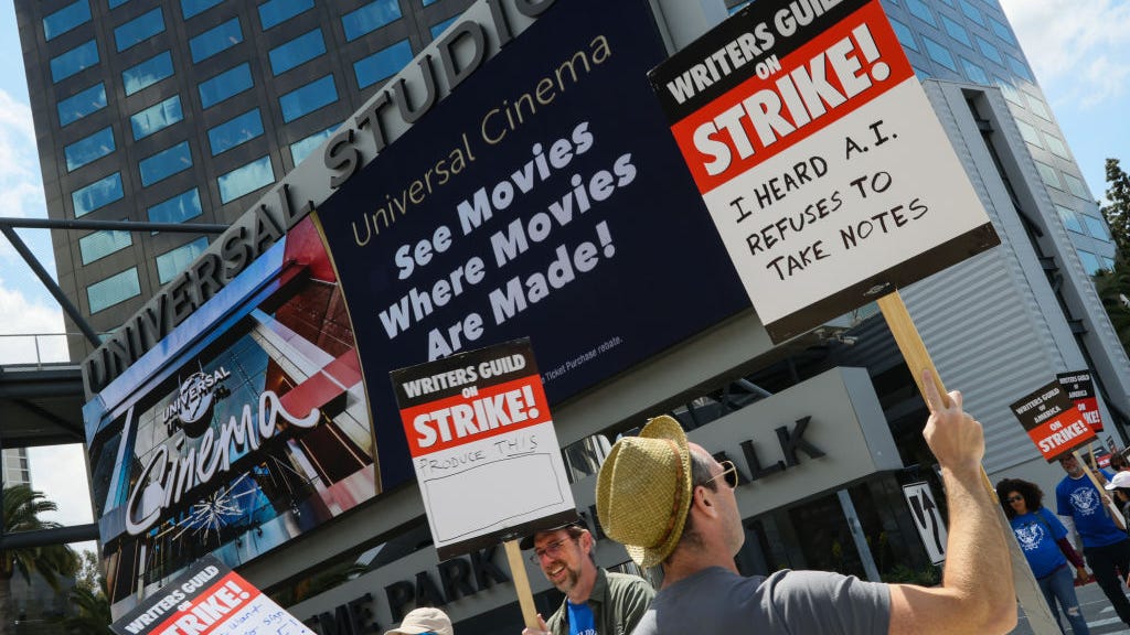 No permits issued for pruned trees at Universal, L.A. city controller says