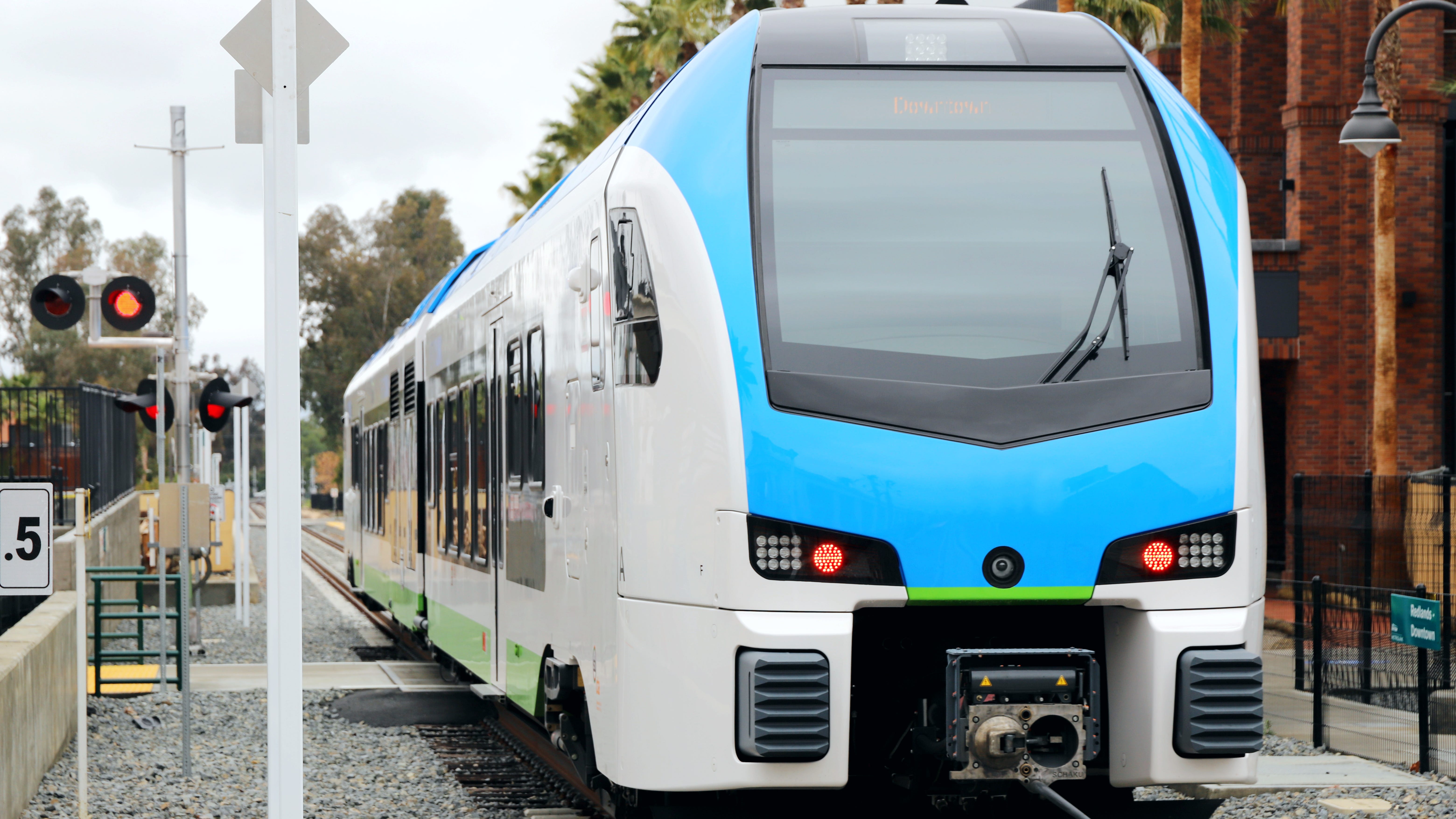 Pedestrian fatally struck by Metrolink train in Riverside