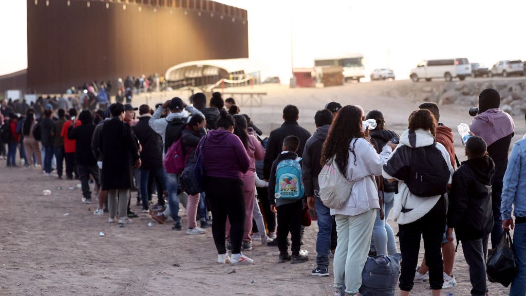 Court bars Biden from releasing migrants
