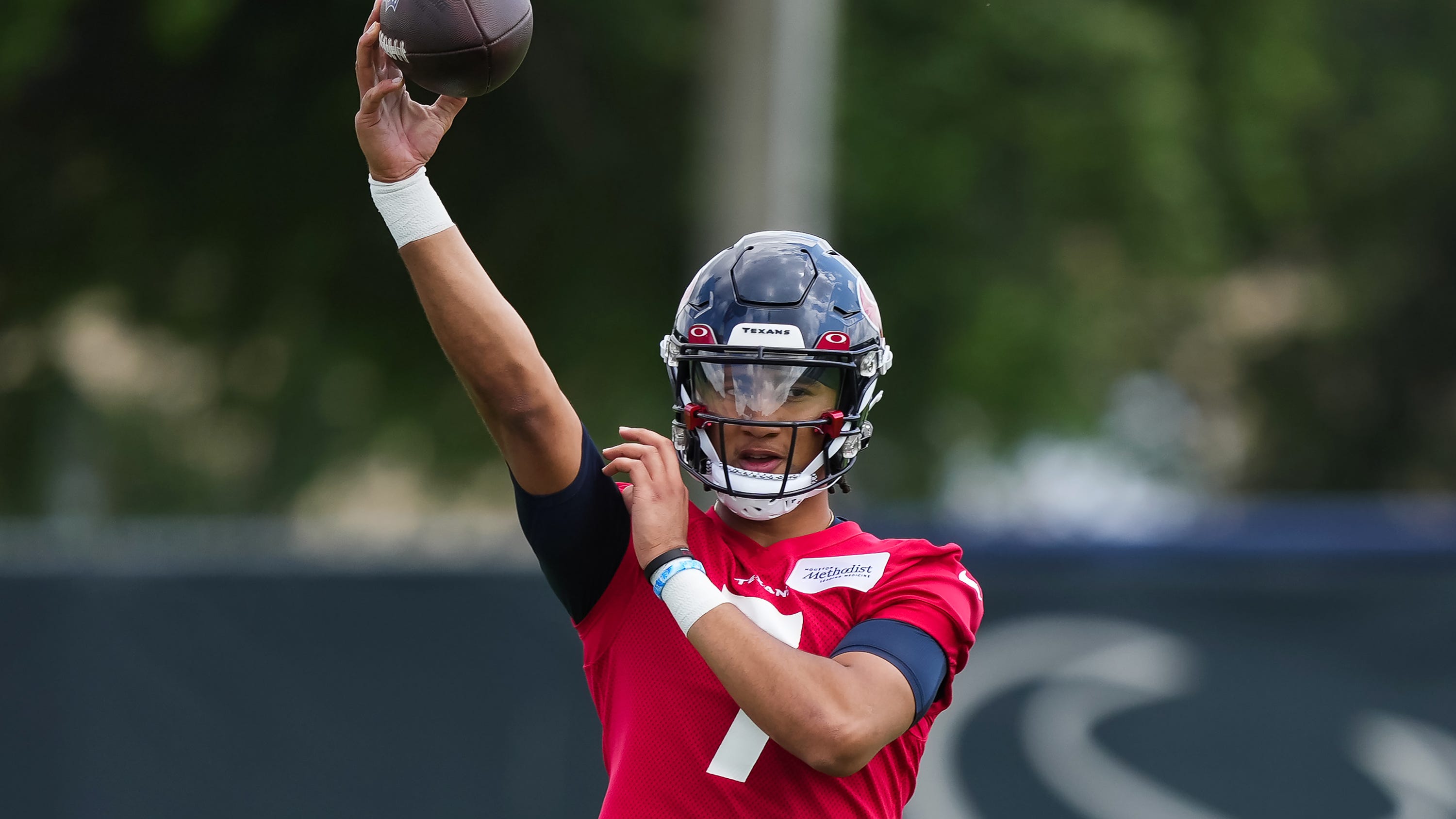 Texans rookie QB C.J. Stroud gets adjusted at OTAs