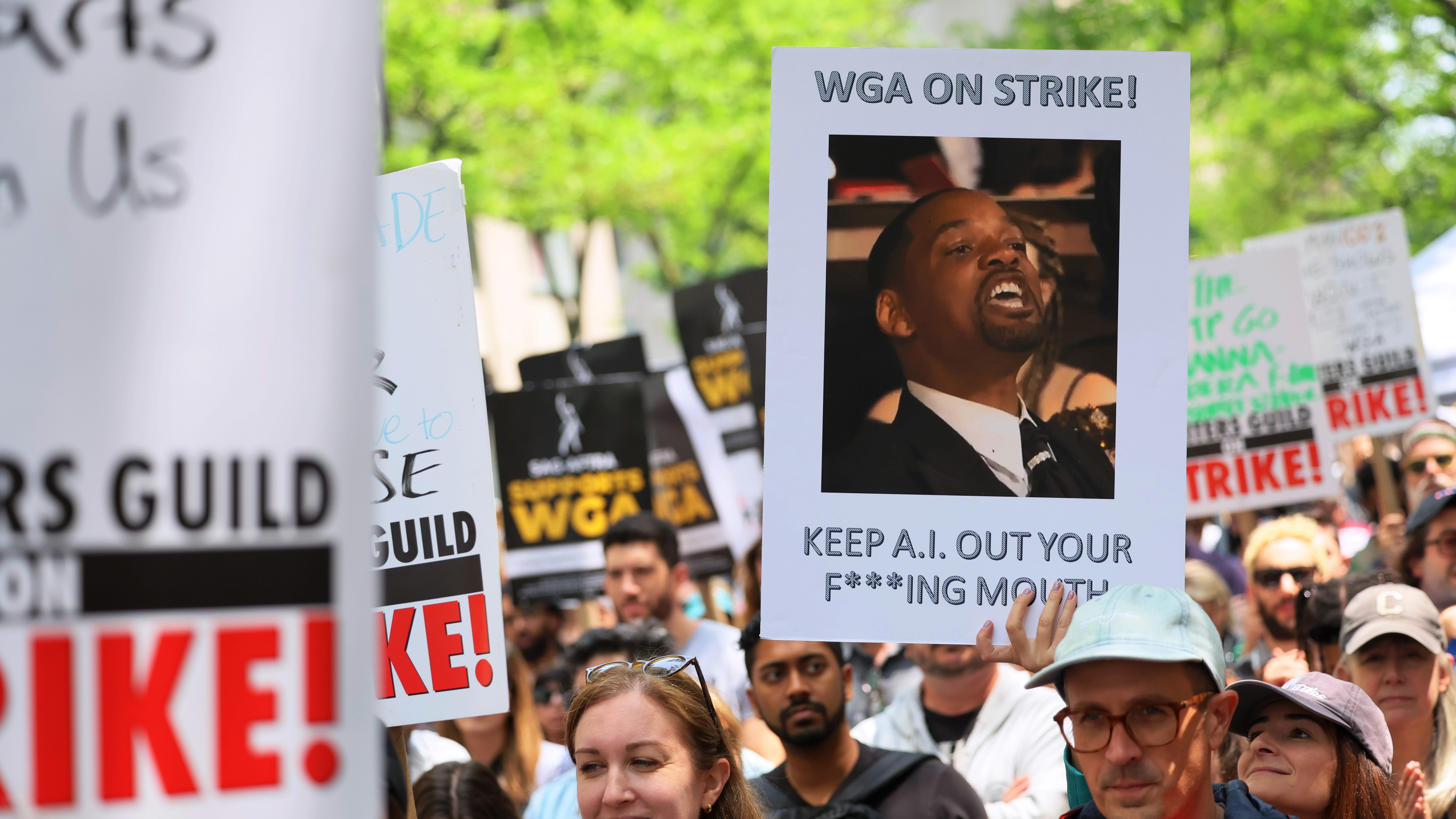 Big WGA rally expected as strike continues