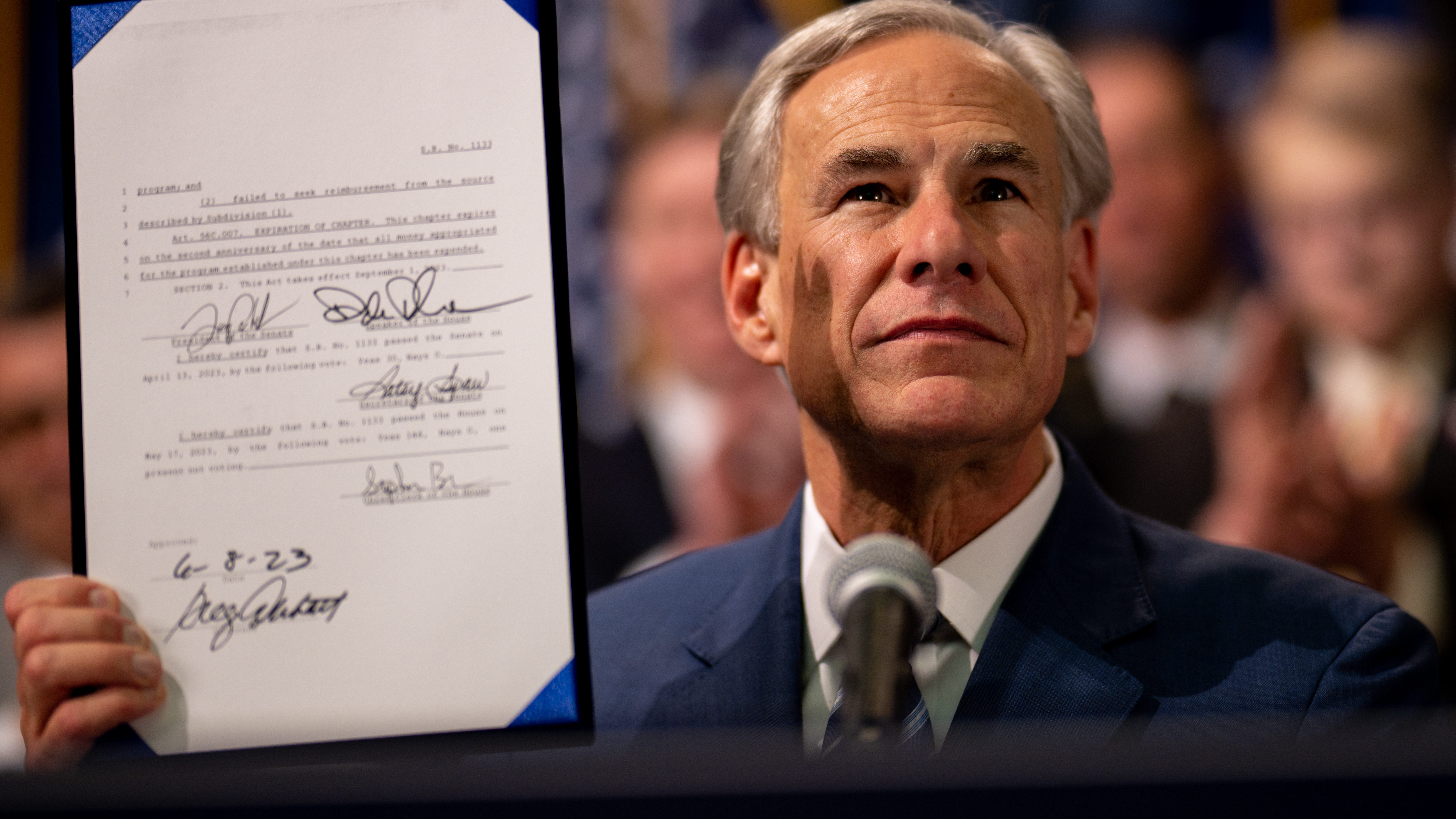 L.A. set to investigate Texas governor for human trafficking over migrant buses
