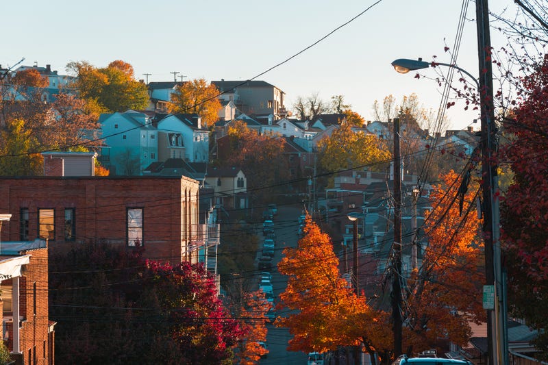 Charming Mount Washington is known for its panoramic city views, from spots including Grandview Avenue’s Restaurant Row, home to upscale seafood and Italian restaurants. The Monongahela and Duquesne Inclines are funiculars that climb the hill to lookouts like Grandview Overlook.