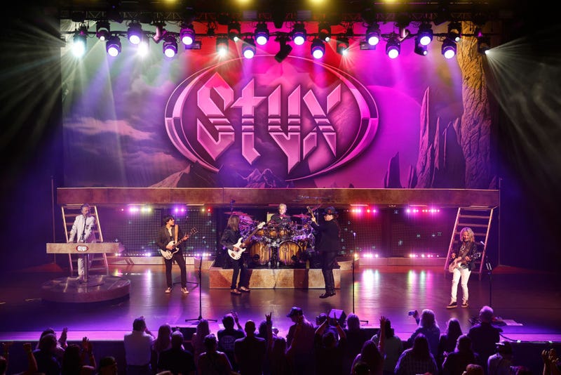 Lawrence Gowan, Ricky Phillips, Todd Sucherman, James Young and Tommy Shaw of the band Styx