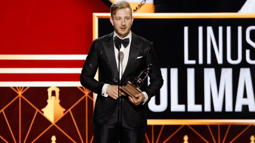 Bruins clean up at NHL Awards in one final reminder of regular-season dominance