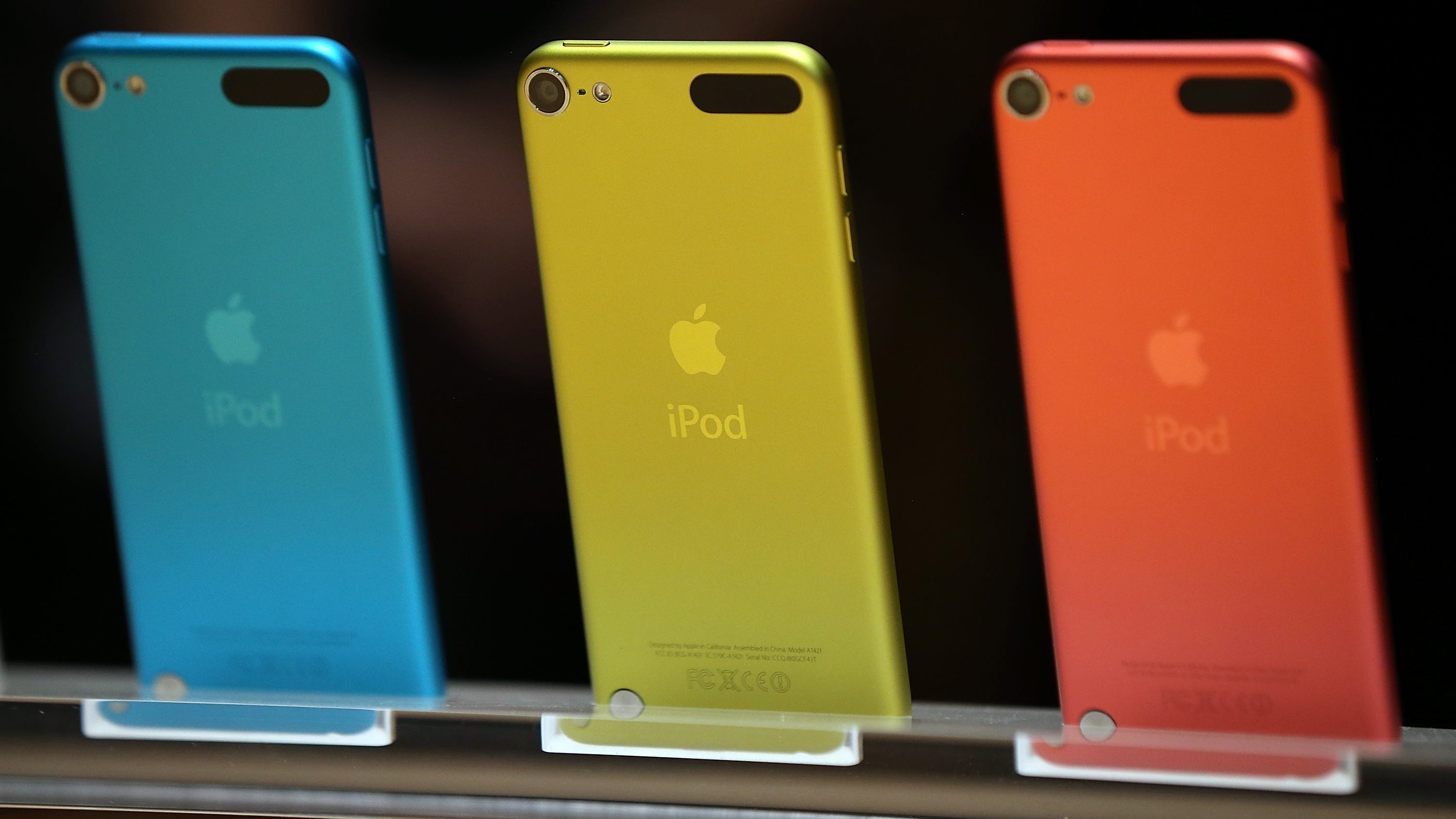 Apple discontinues last iPod after 15 years in iPhone's shadow