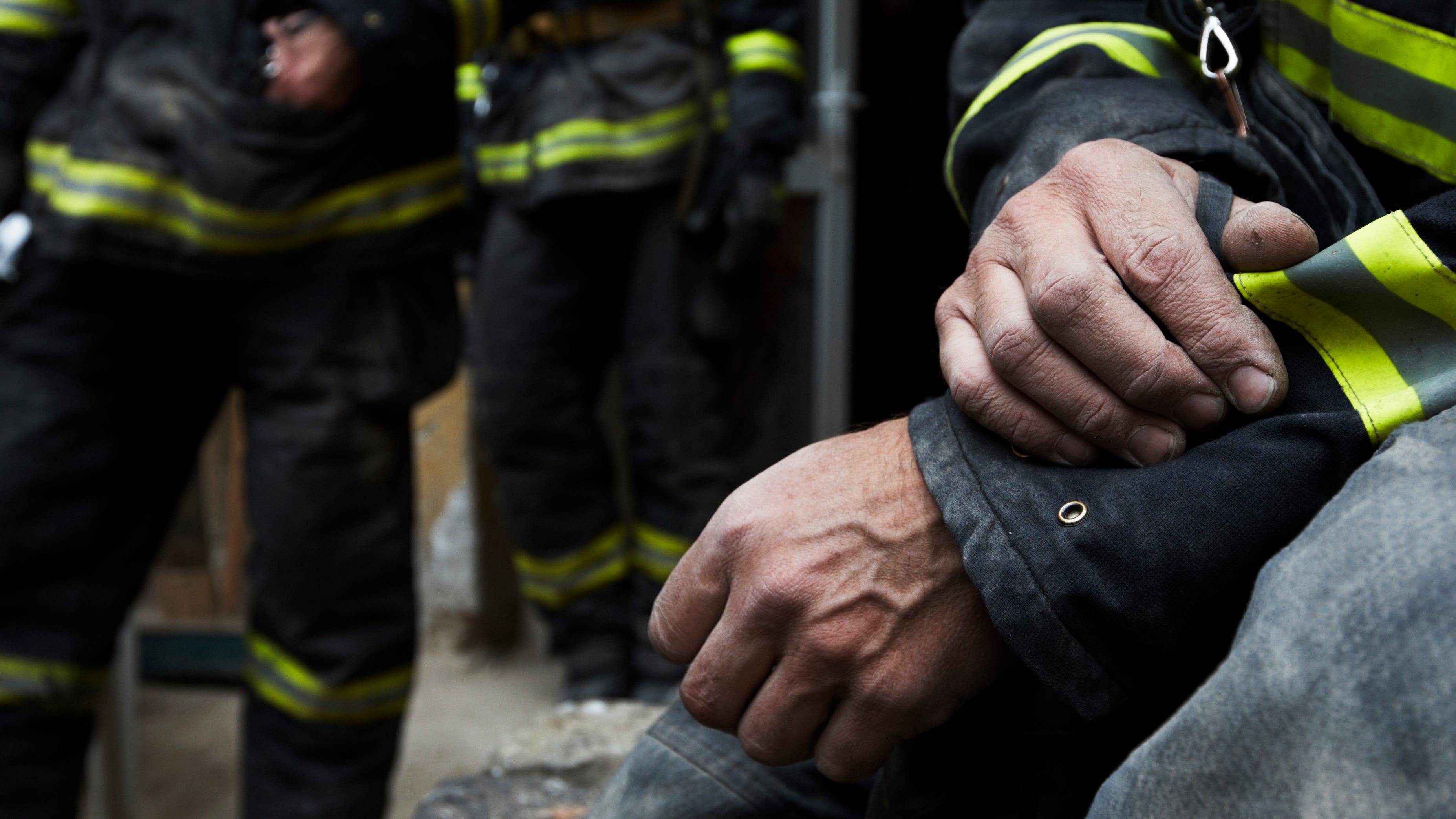 Detroit firefighter battling flames falls through floor of burning home
