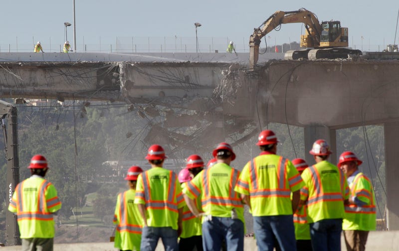 Aging infrastructure and lack of implementation plans are among the top issues facing the Los Angeles Department of Water and Power, according to an audit released today by city officials.