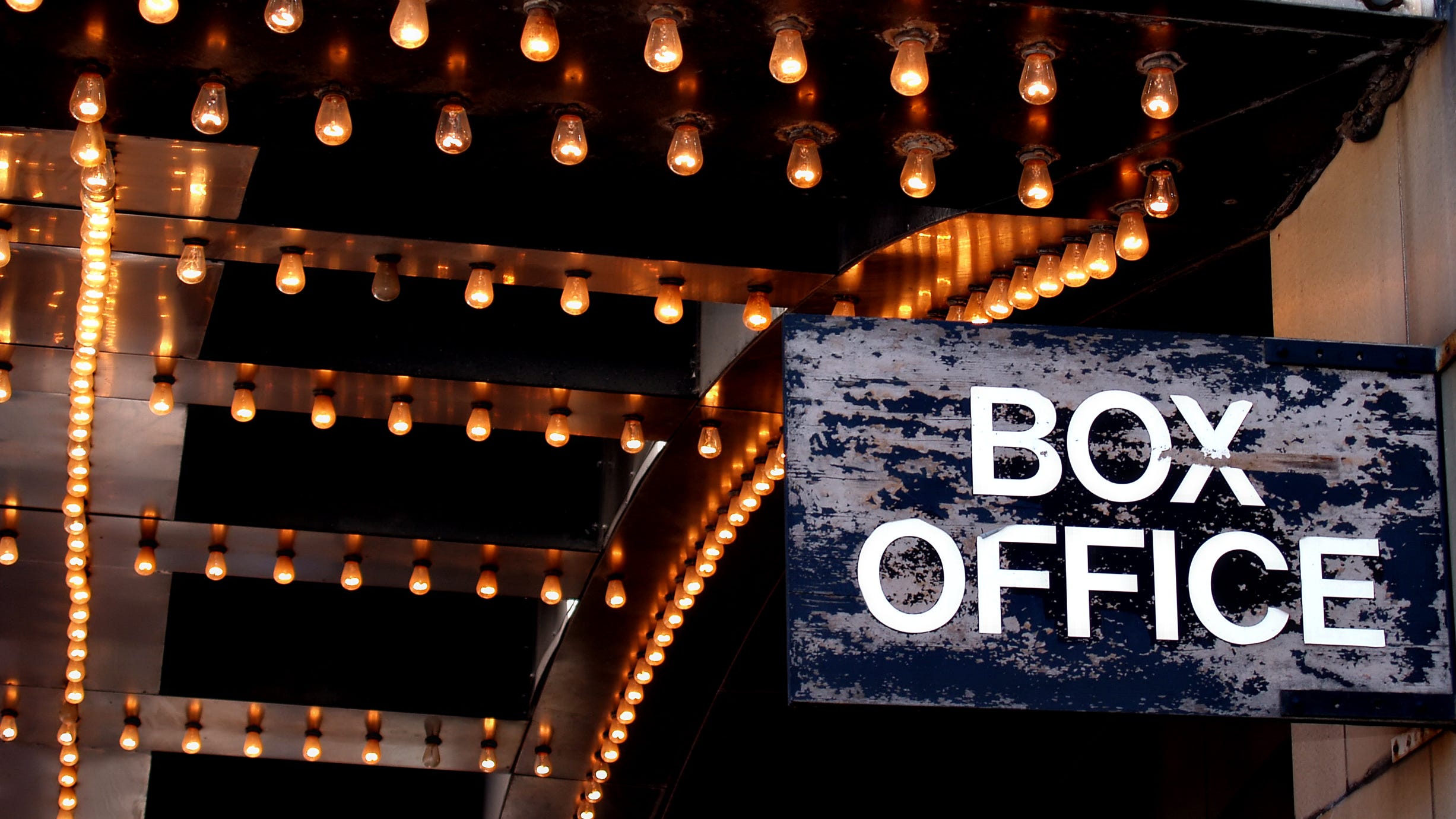 The curtain rises again: Broadway in Chicago box office reopens