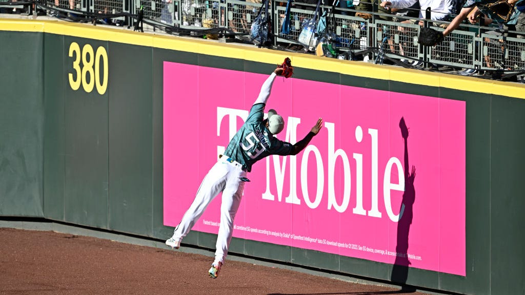 Rangers' bats go quiet in All-Star Game, Adolis Garcia makes amazing catches