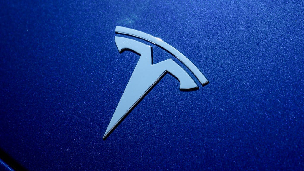 Teslas recalled because seatbelts may not work