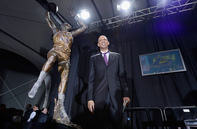 Los Angeles Lakers legend Kareem Abdul-Jabbar unveils a statue of himself at Staples Center on November 16, 2012, in Los Angeles, California.