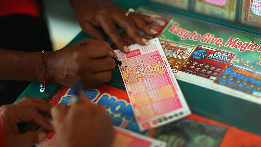 Florida man wins $1 million lottery prize just days after family vehicles break down