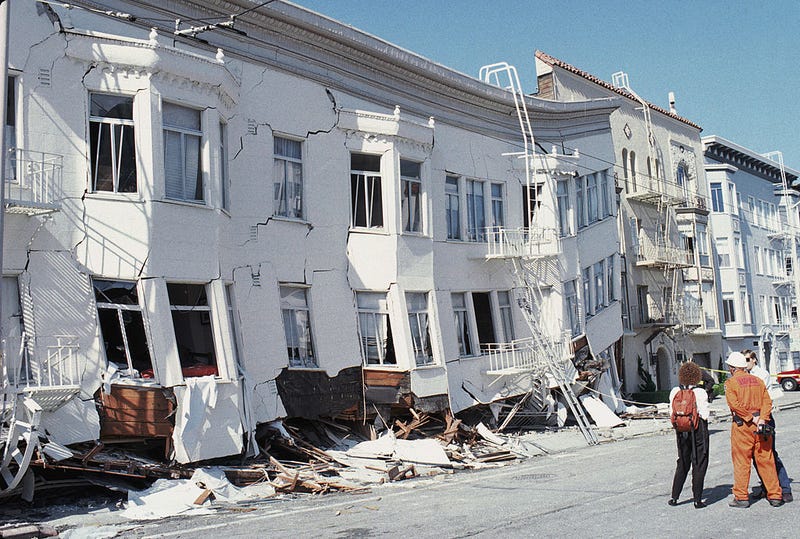 General view of the Marina district disaster zone after an earthquake, measuring 7.1 on the richter scale, rocks game three of the World Series between the Oakland A's and San Francisco Giants at Candlestick Park on October 17, 1989 in San Francisco, California.
