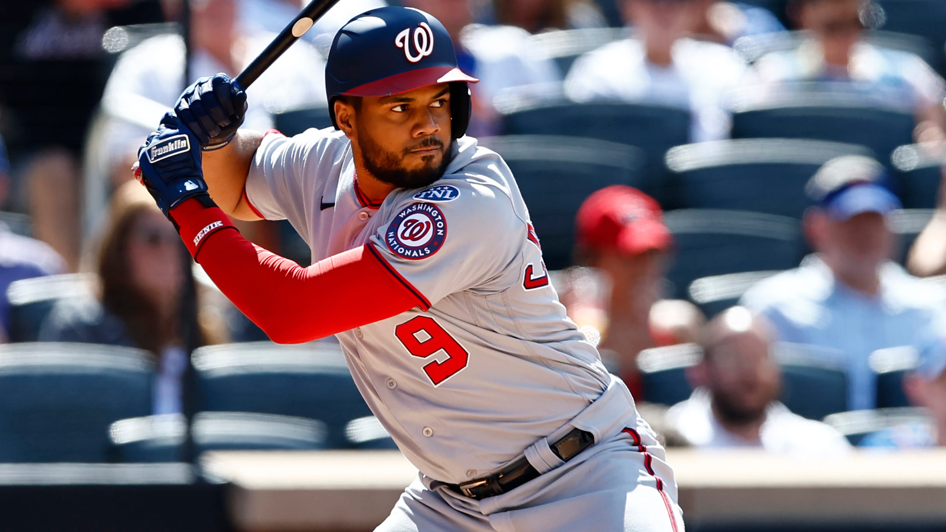 Nationals trade Jeimer Candelario to Cubs for two minor-leaguers