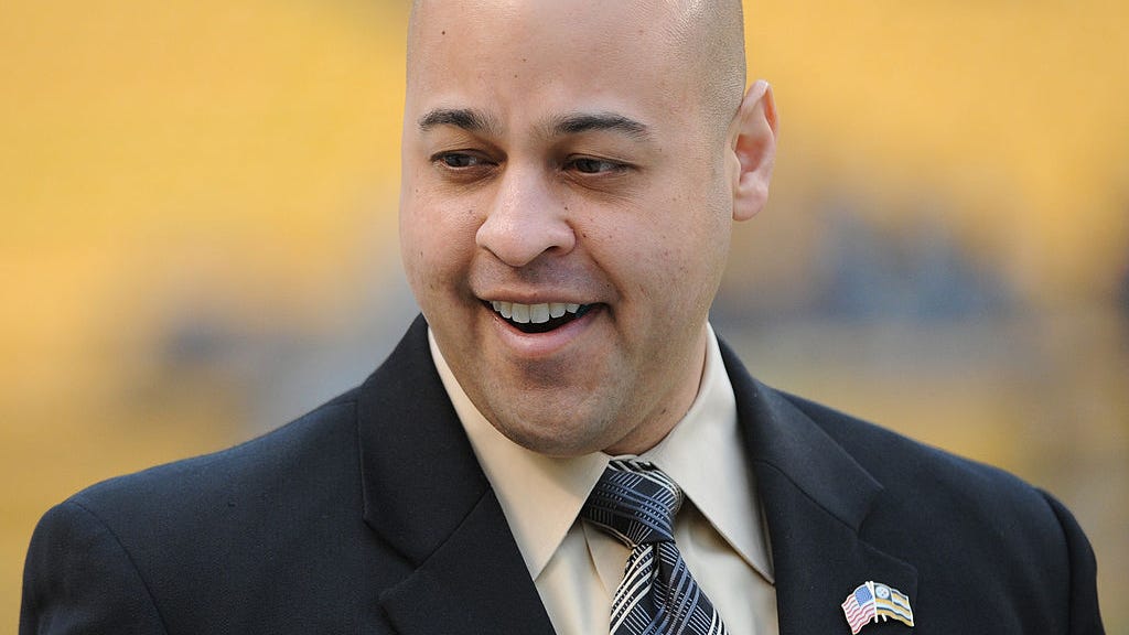 Steelers executive Omar Khan among Texans GM candidates