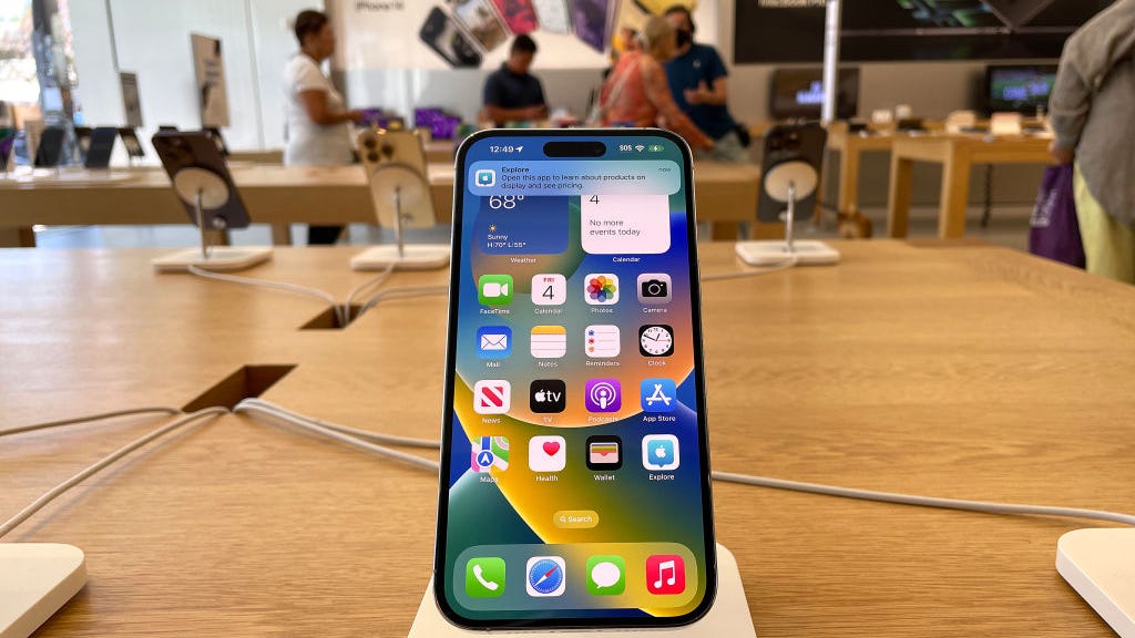Apple could soon let you repair your own devices