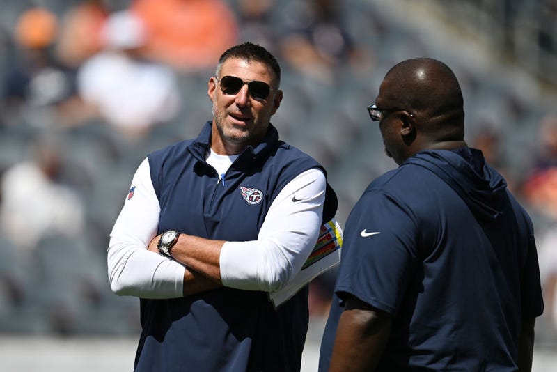 Mike Vrabel and Terrell Williams