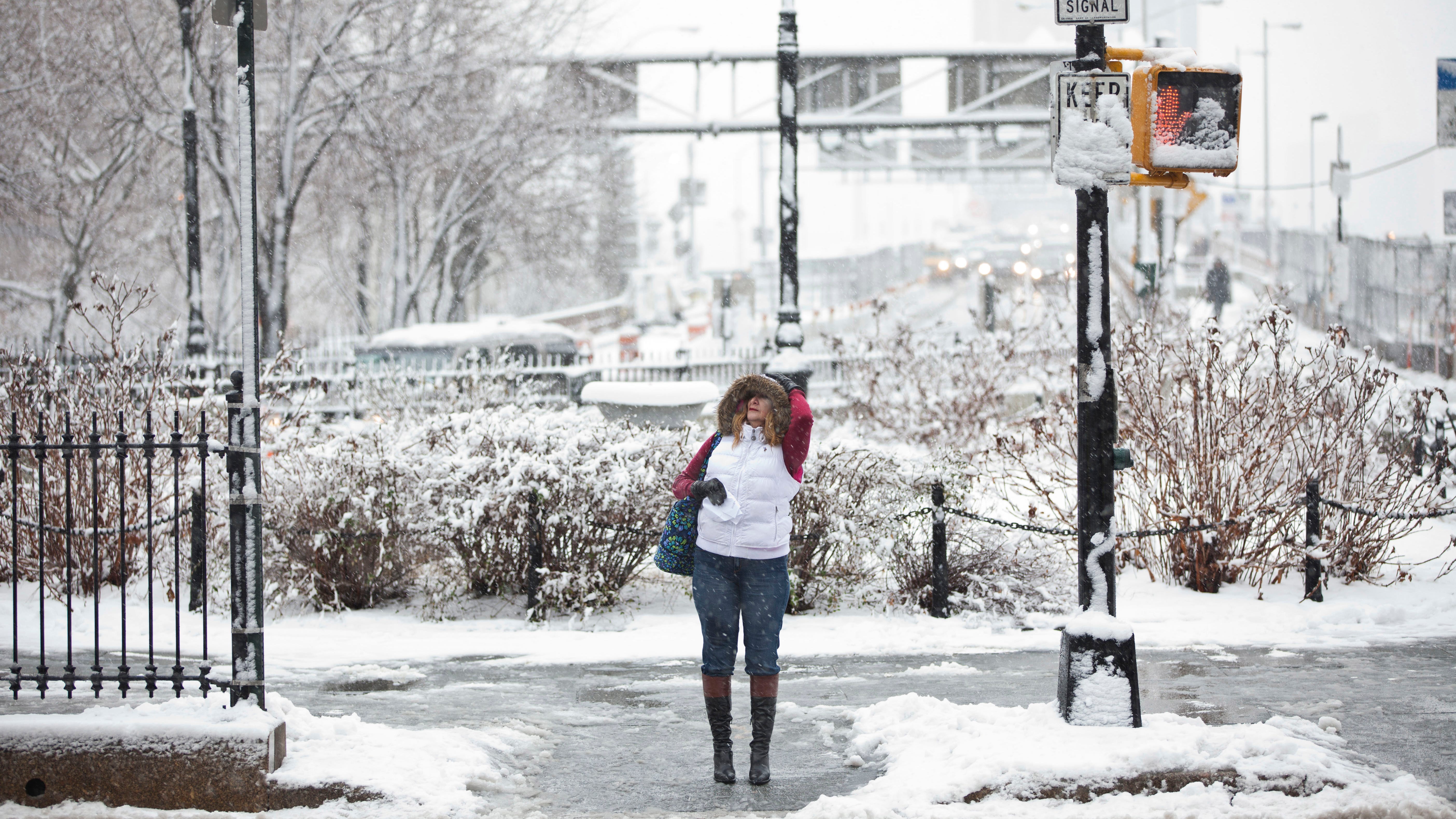 Nueva York se prepara para la mayor tormenta de nieve de la temporada