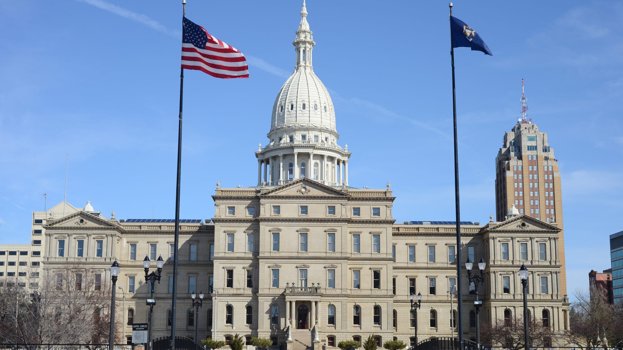 Michigan Capitol, state government buildings to close Monday over ‘security concerns’