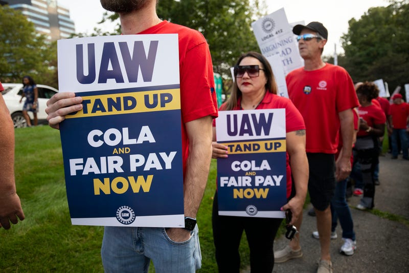 UAW workers picket