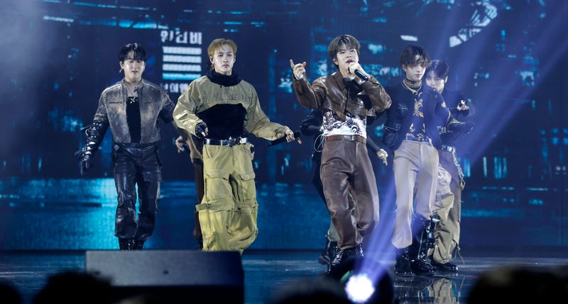 Stray Kids