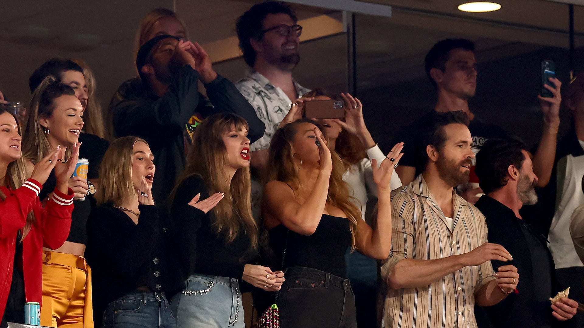 Taylor Swift spent a second weekend watching football, this time with friends: See who joined her