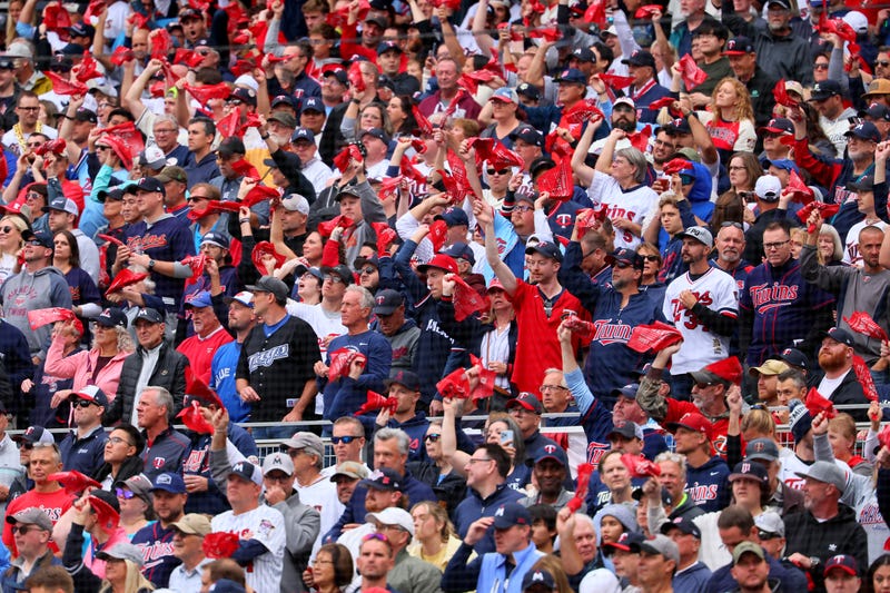 Twins fans