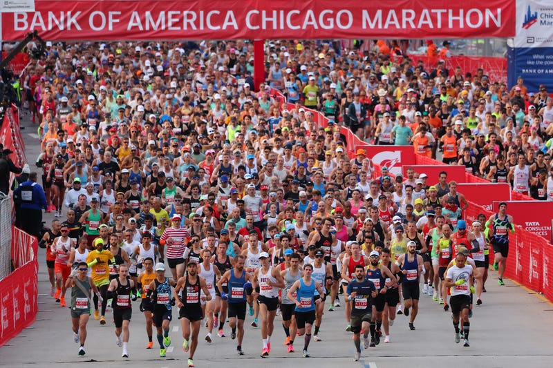 Runners in Chicago Marathon