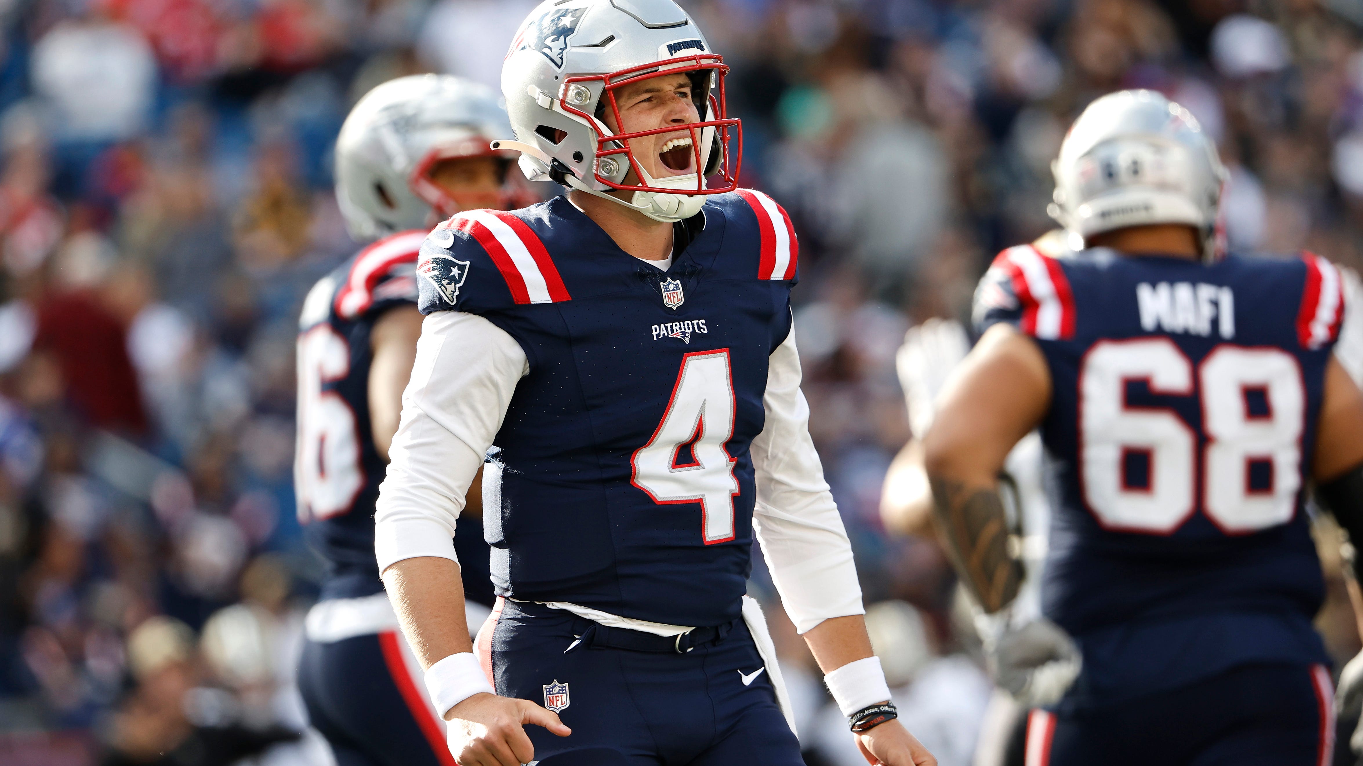 It doesn't sound like the Patriots will make a change at quarterback – yet