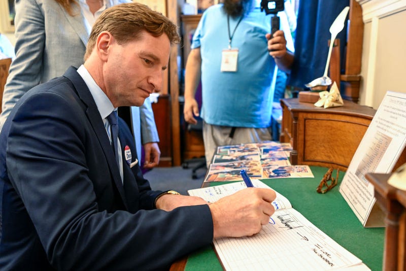 Dean Phillips, Super PAC, Campaign, Joe Biden, Democratic Party