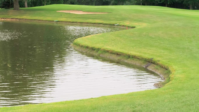 Body found in pond at Dallas Athletic Club