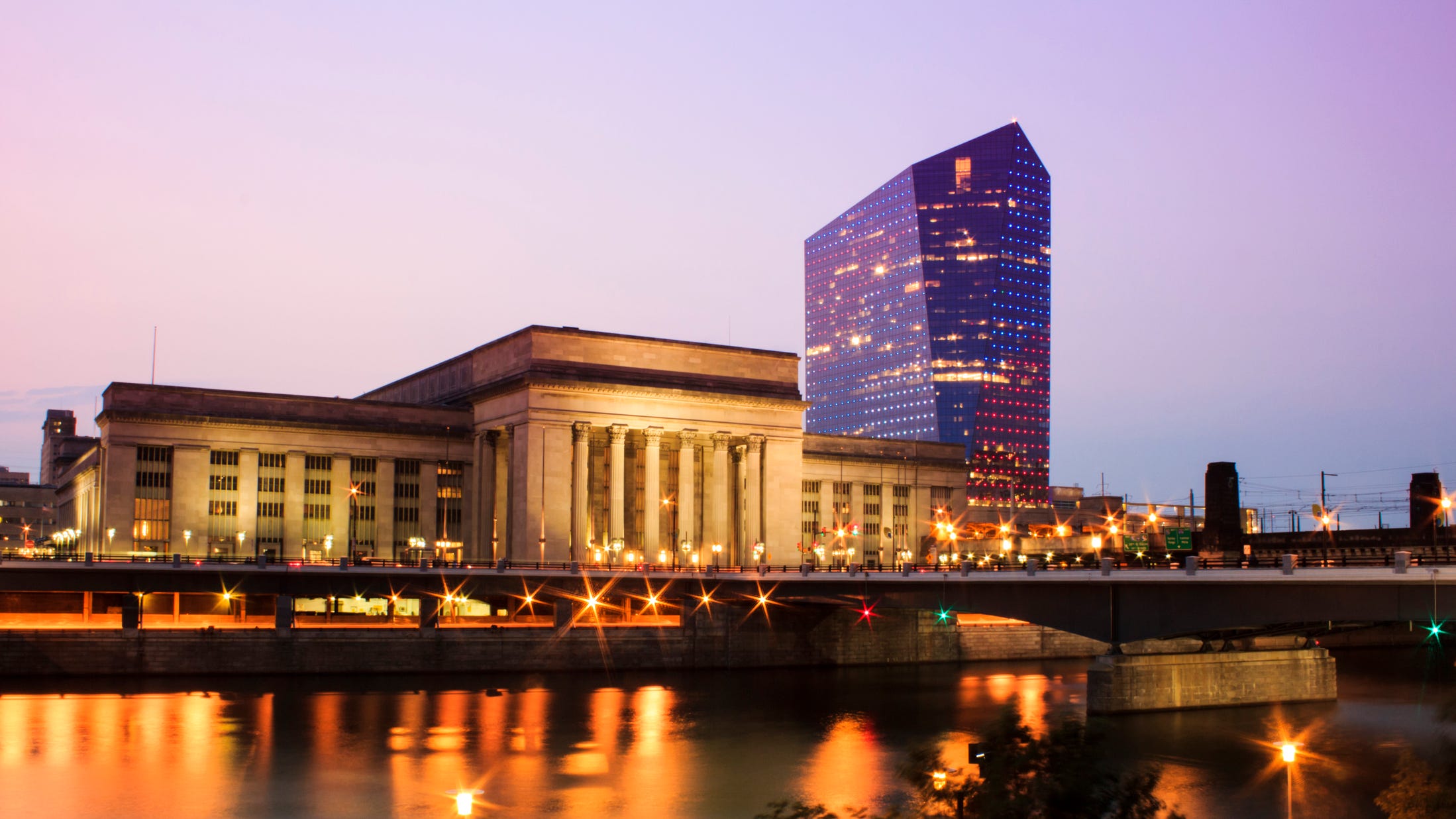 Amtrak offers 1-month USA Rail Pass for $299; 8 Philly routes included
