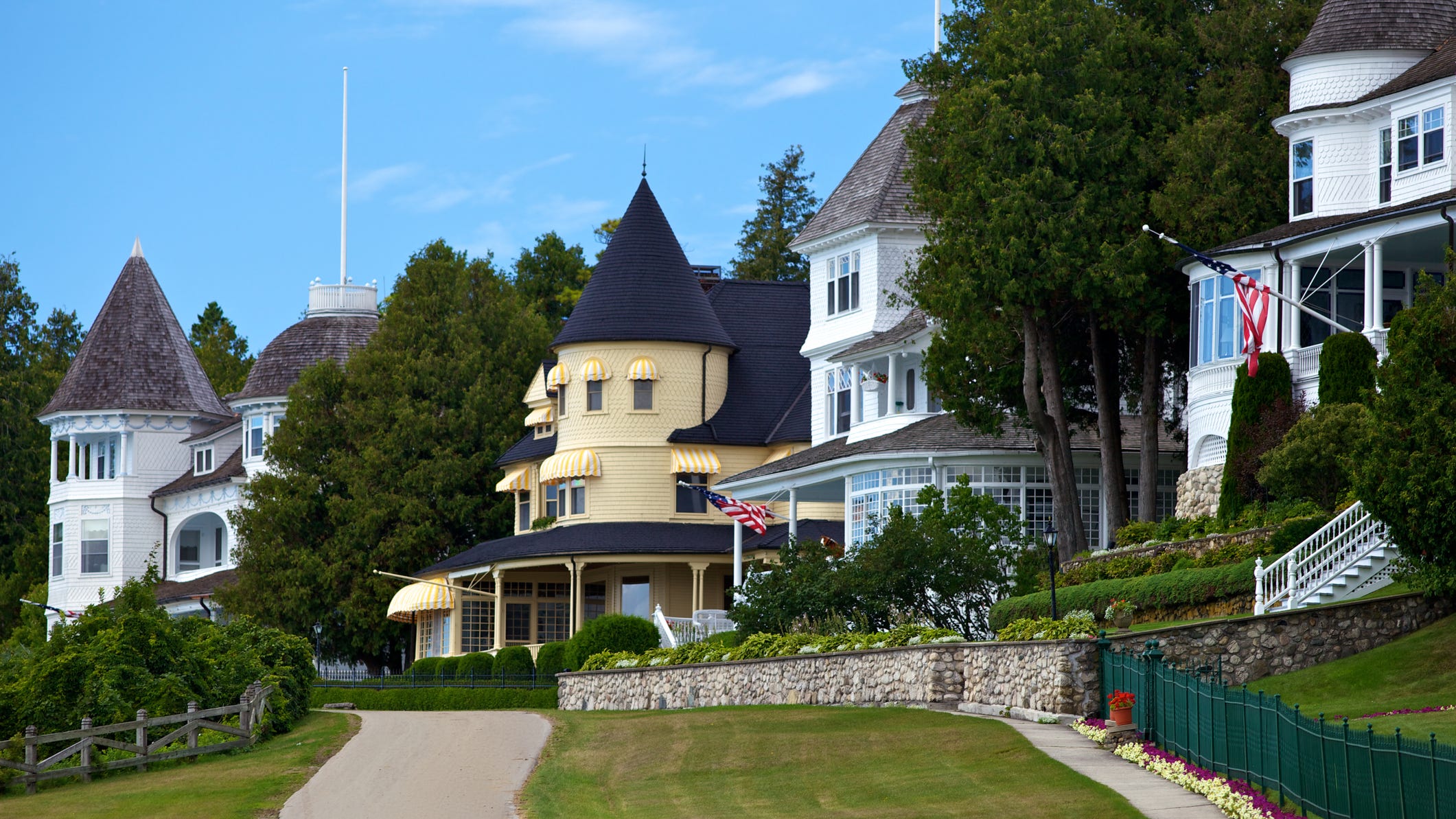 Historic home burns to the ground on Mackinac Island