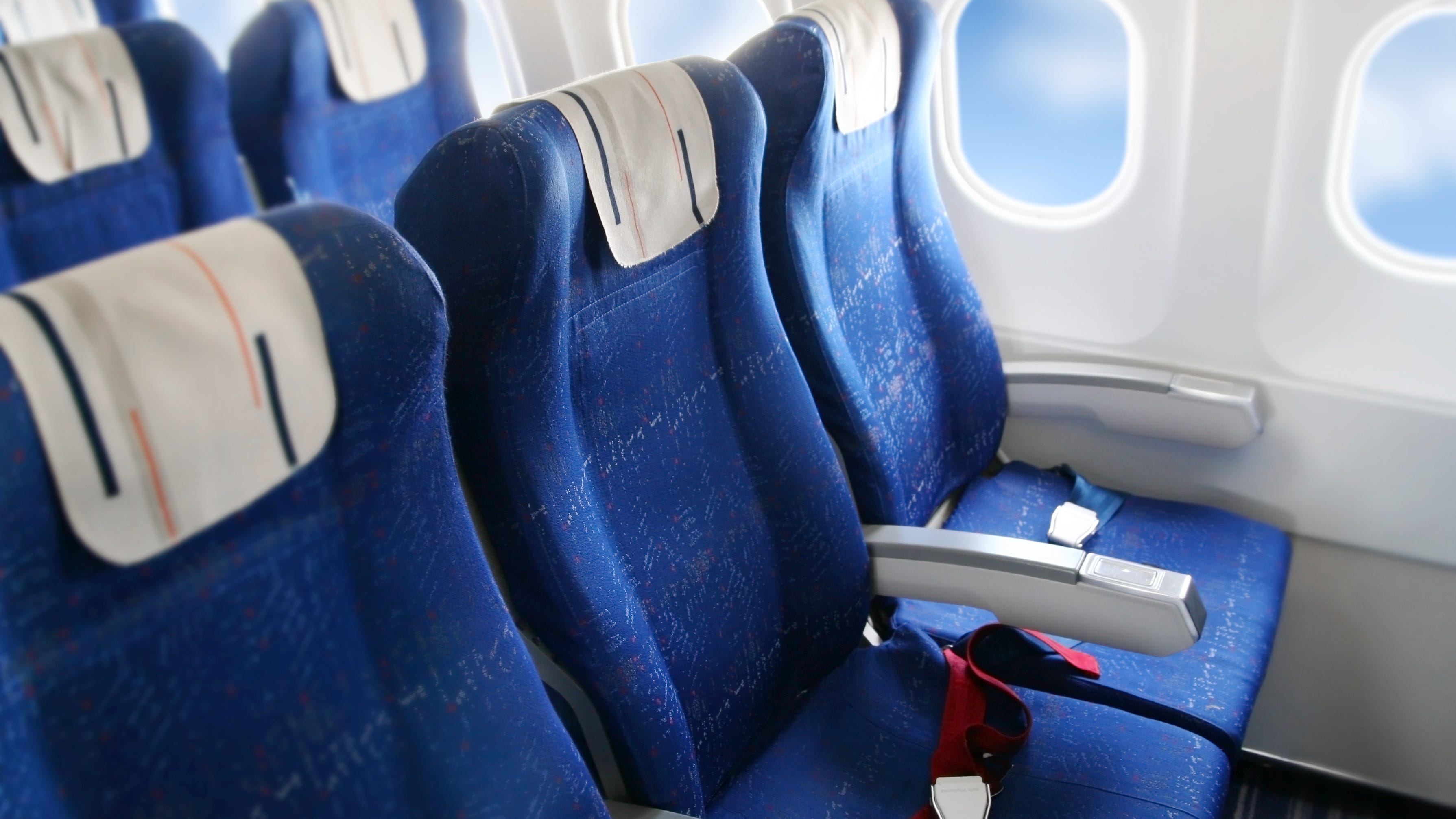 'We need some federal help, and we need it now': Aviation workers say more needs to be done about unruly passengers