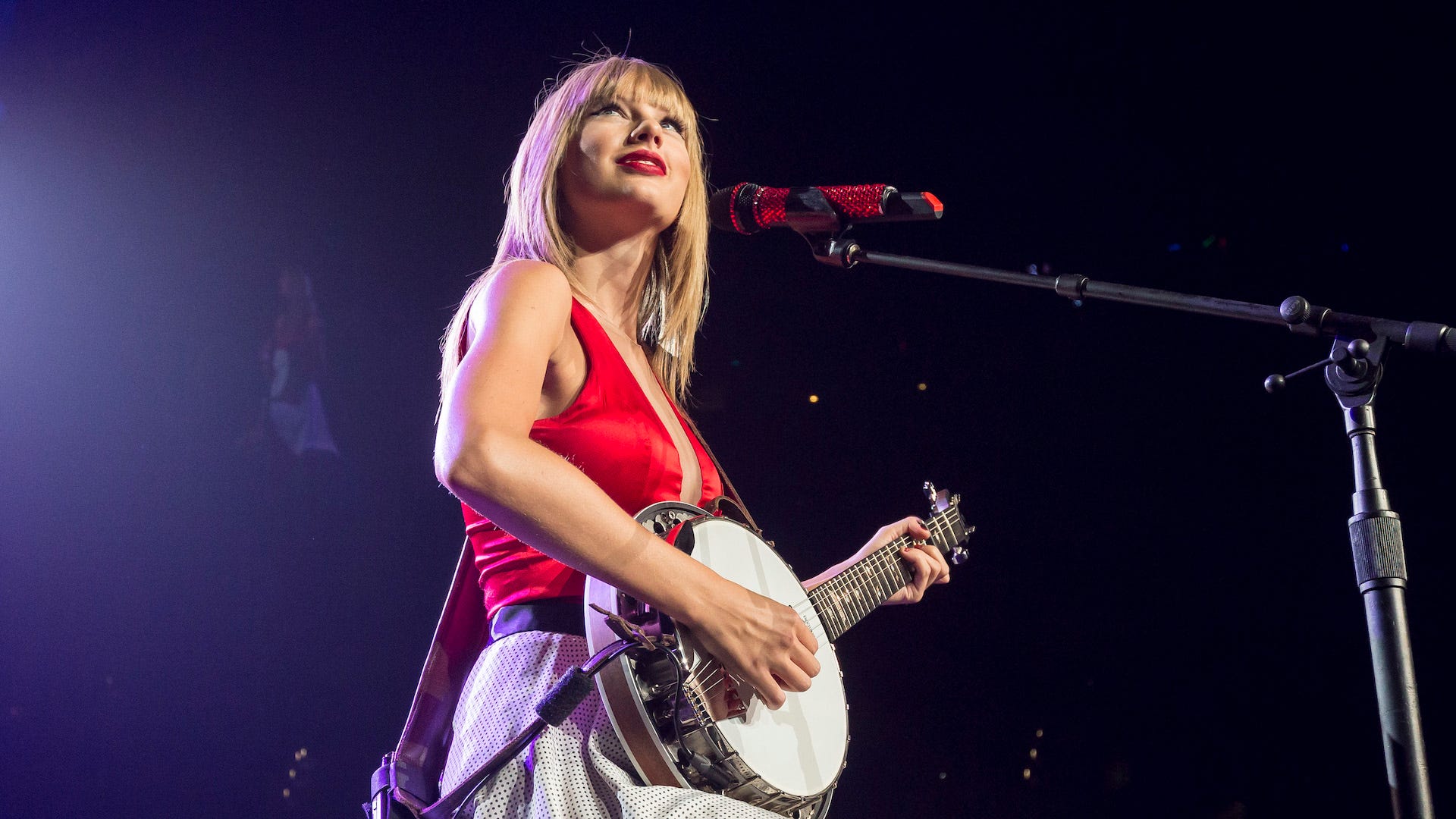 'Red (Taylor's Version)' has arrived! Time to rank her songs 'from the vault'