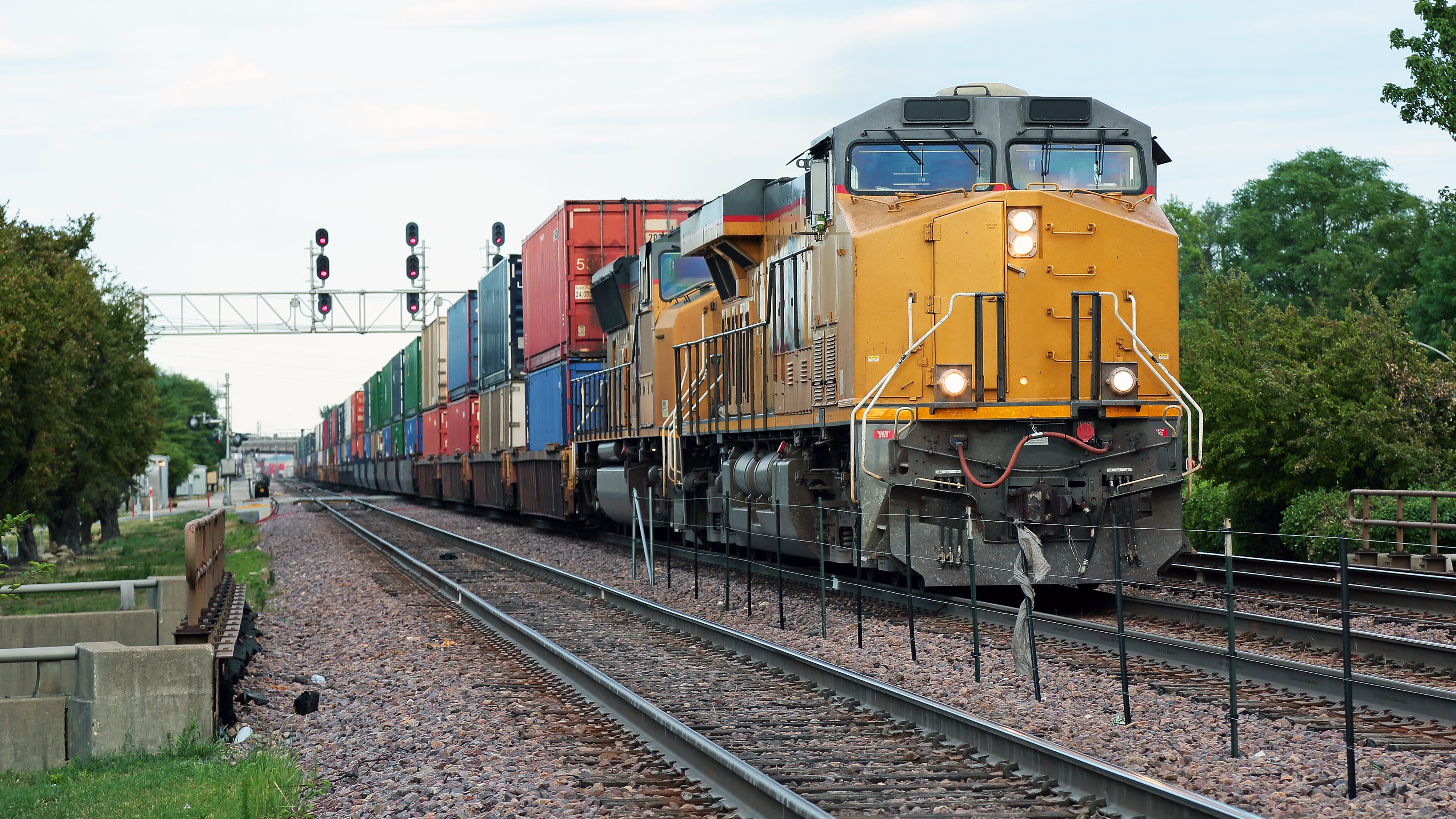 Nationwide rail strike could hit US before the holidays