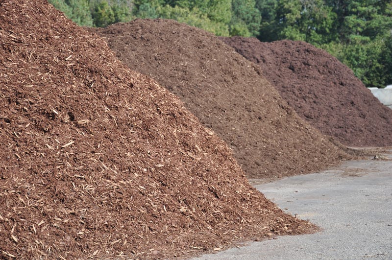 Effort to extinguish 14 yards of smoldering mulch continues in New Lenox