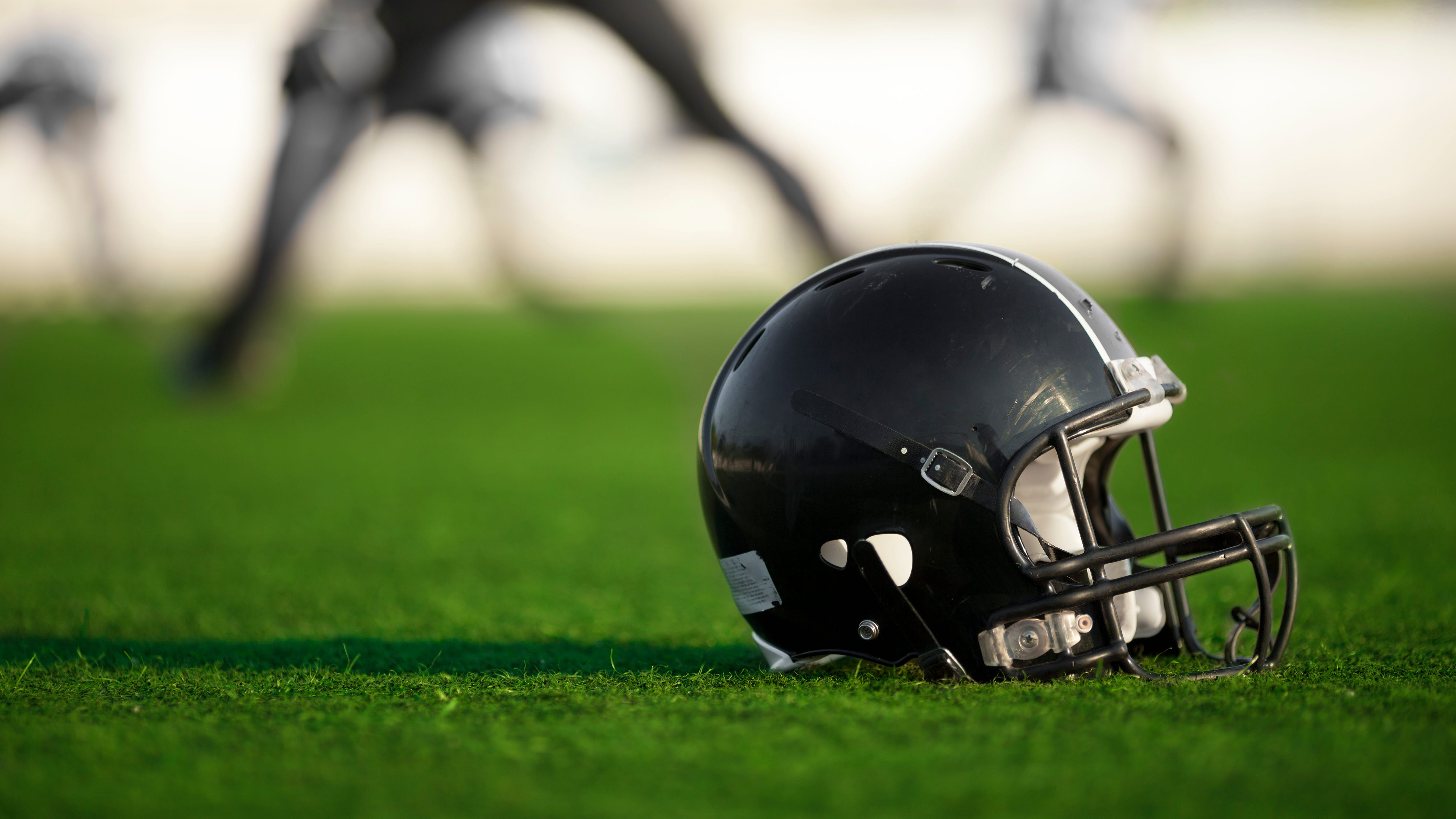 Study finds college football players are more likely to have brain issues in later life