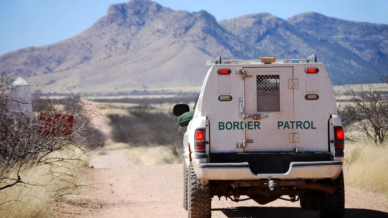 Border Patrol finds toddler and infant abandoned in Arizona desert