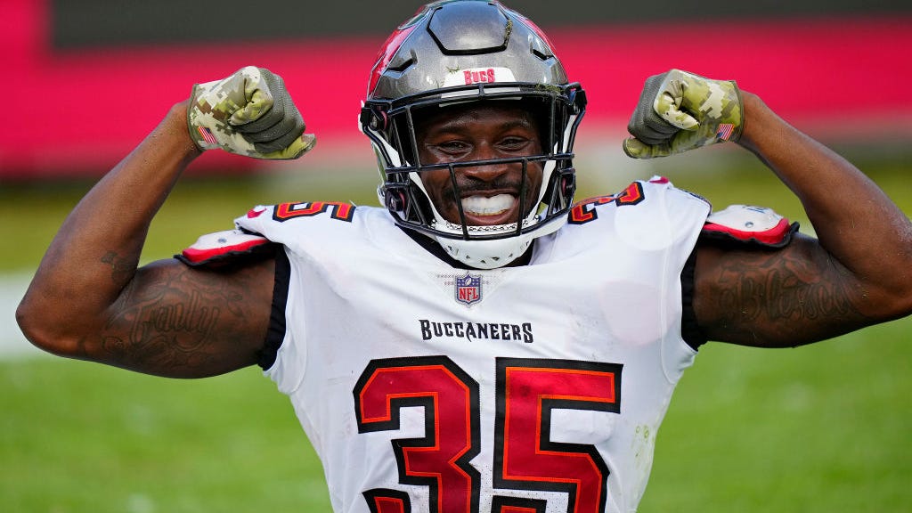 Jamel Dean gets $36 million to be Steelers starting corner