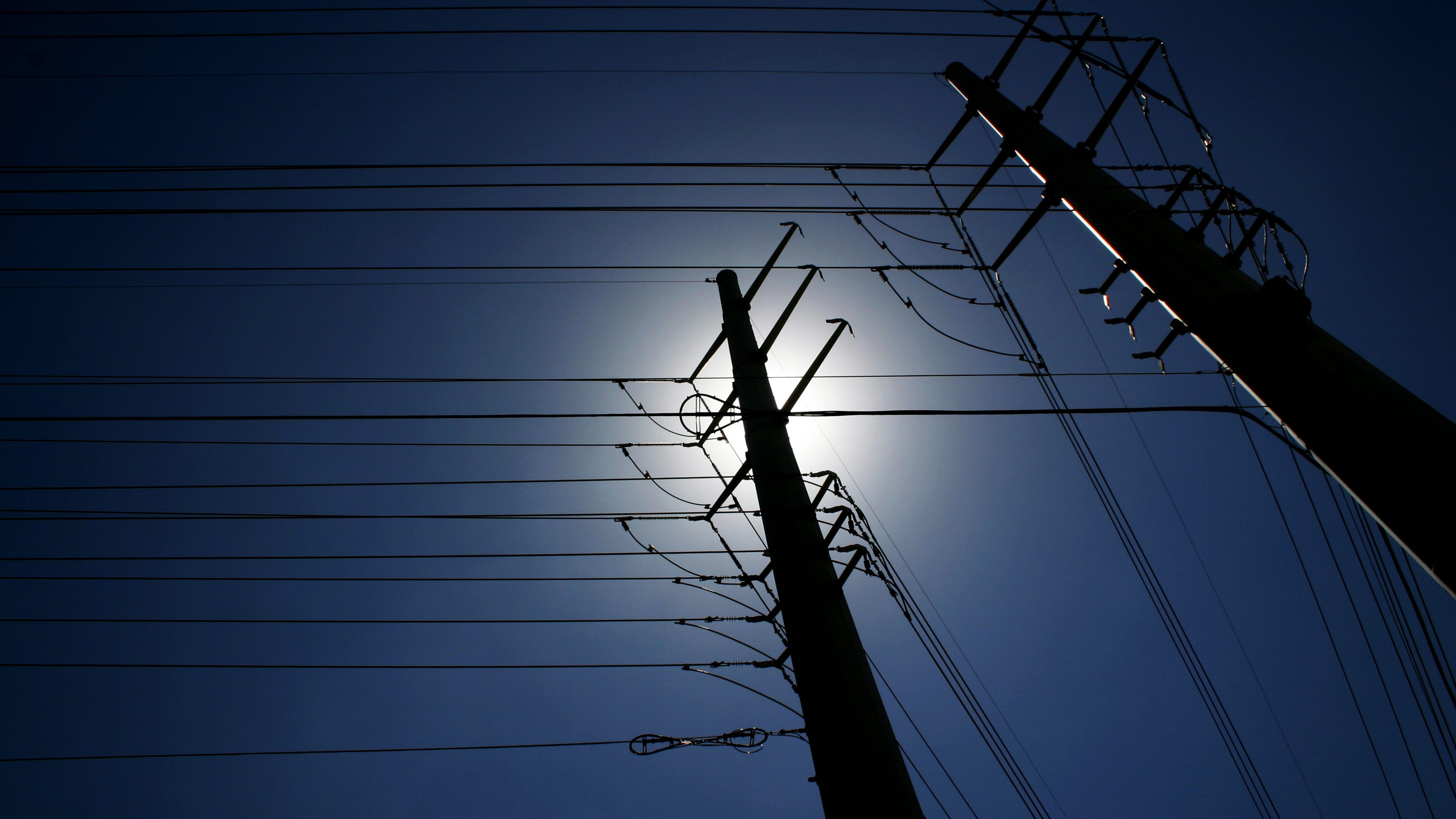 145,000+ in metro Detroit without power days after strong storms