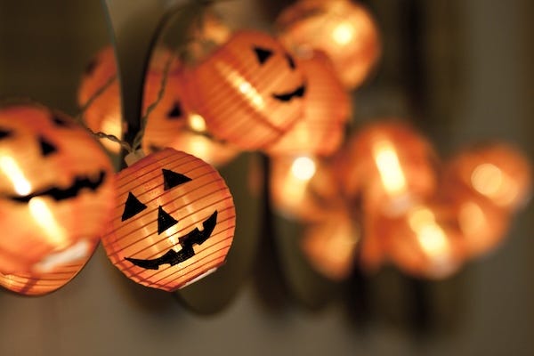 String of Jack-O-Lantern lights