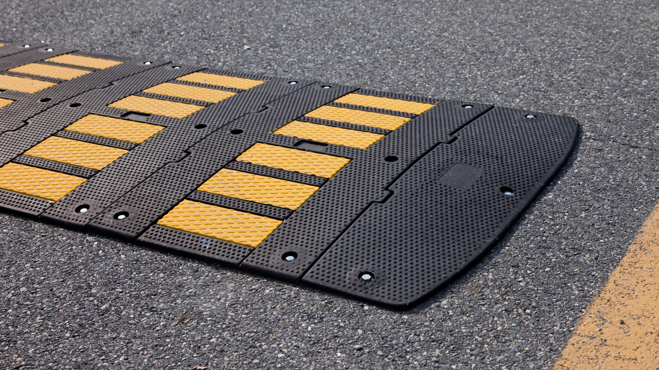 Southfield to spend $100K on speed humps to crack down on speeding