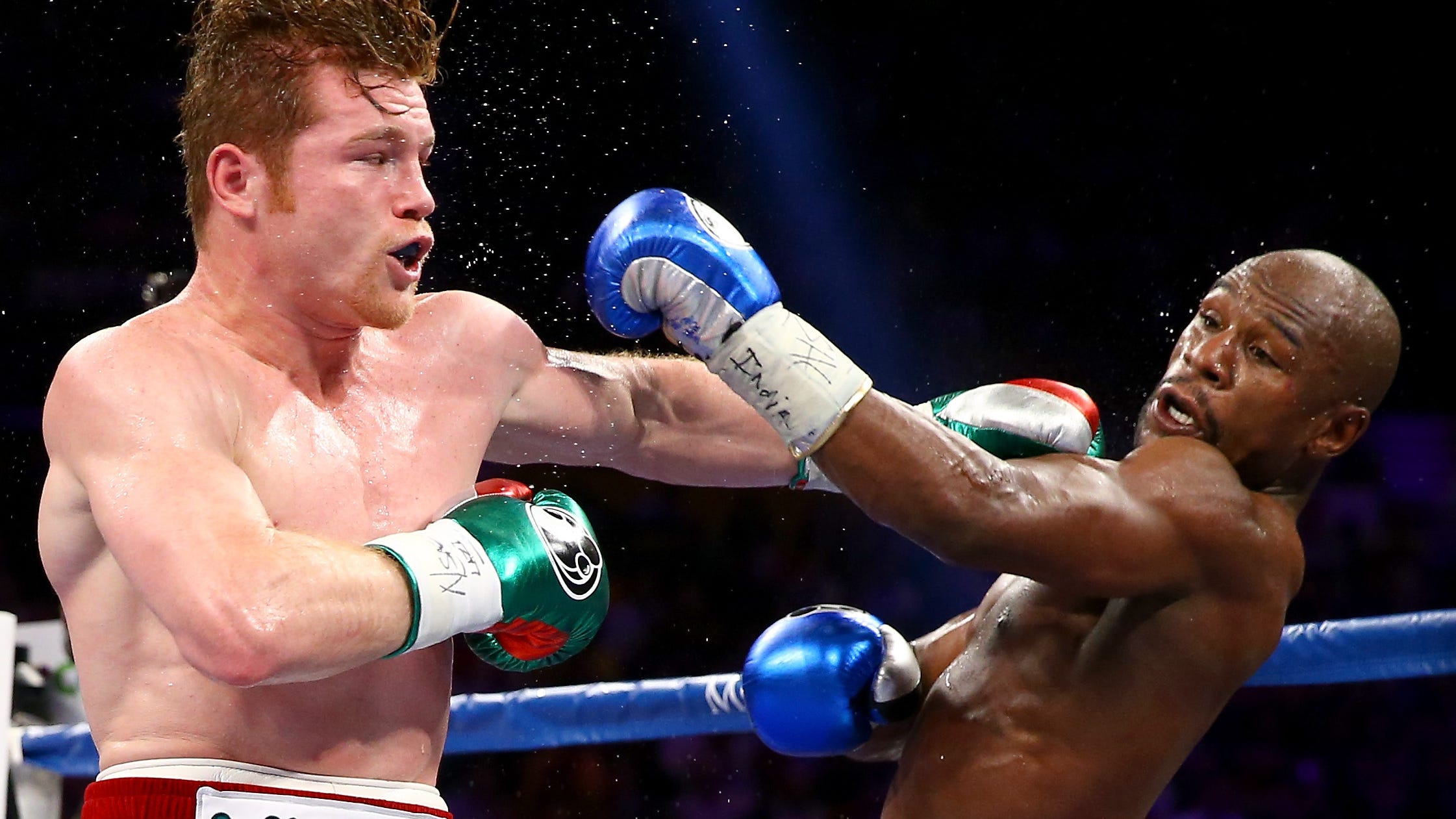 Mayweather volvió a humillar al Canelo Álvarez