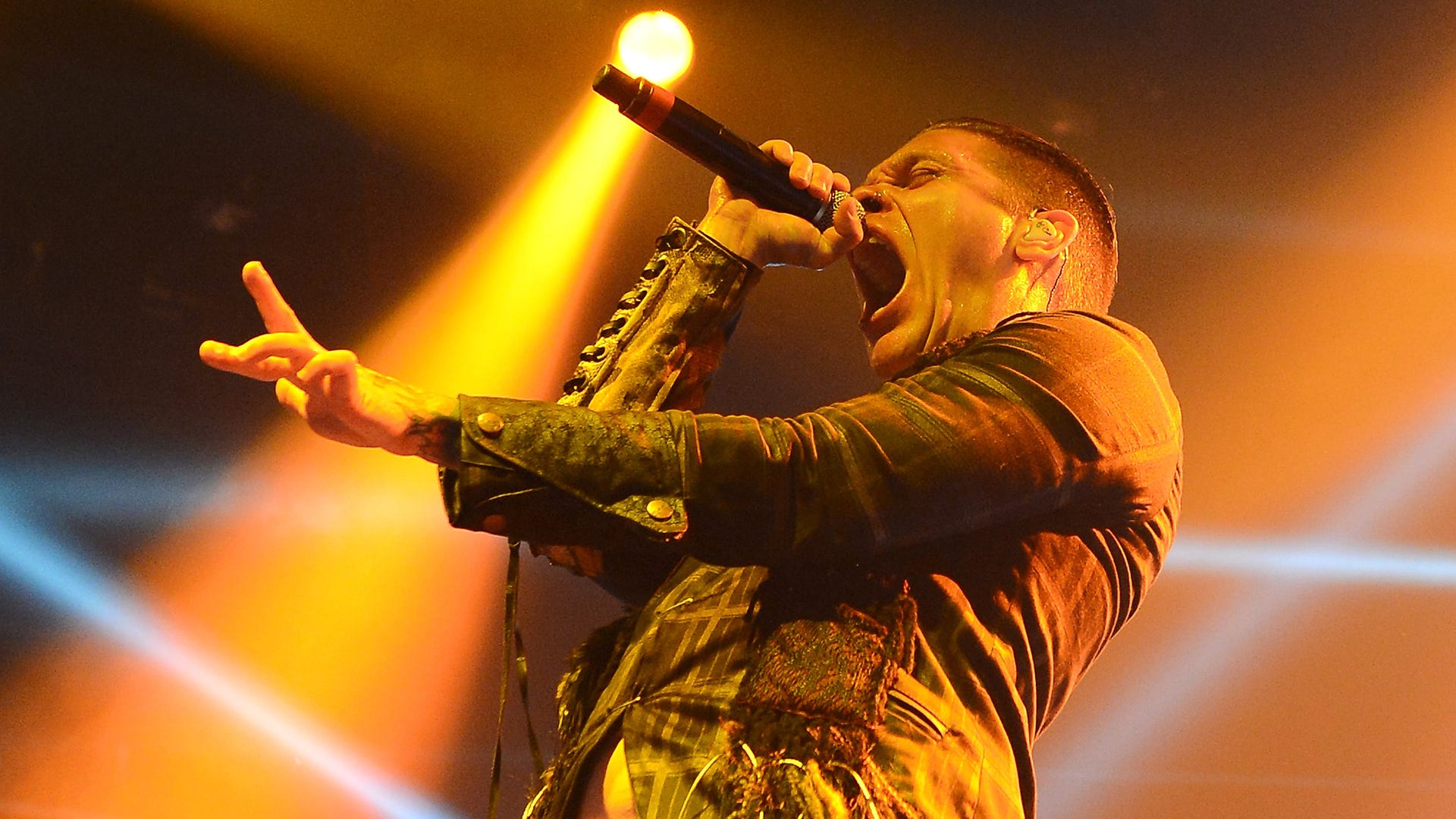 Shinedown set more dates for 2022 tour